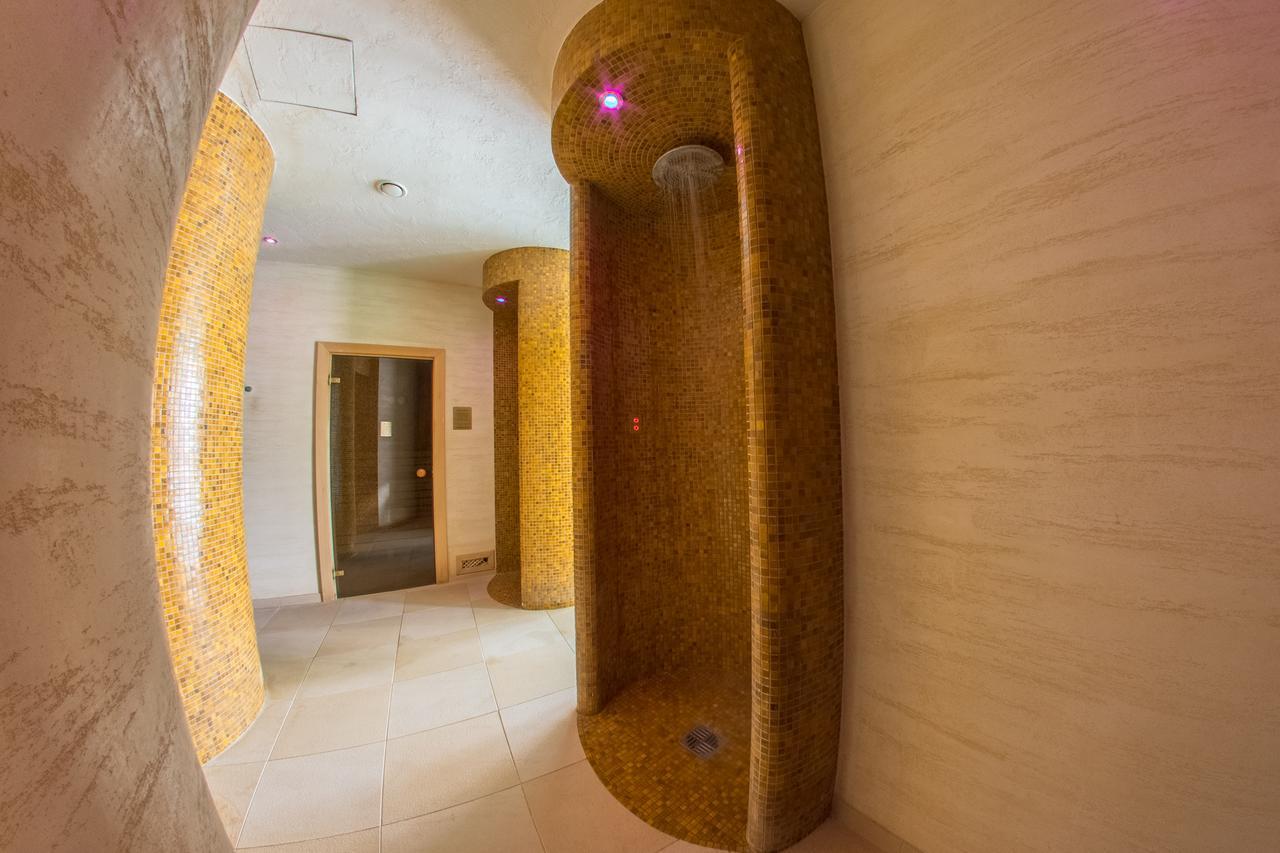 Karino Hotel